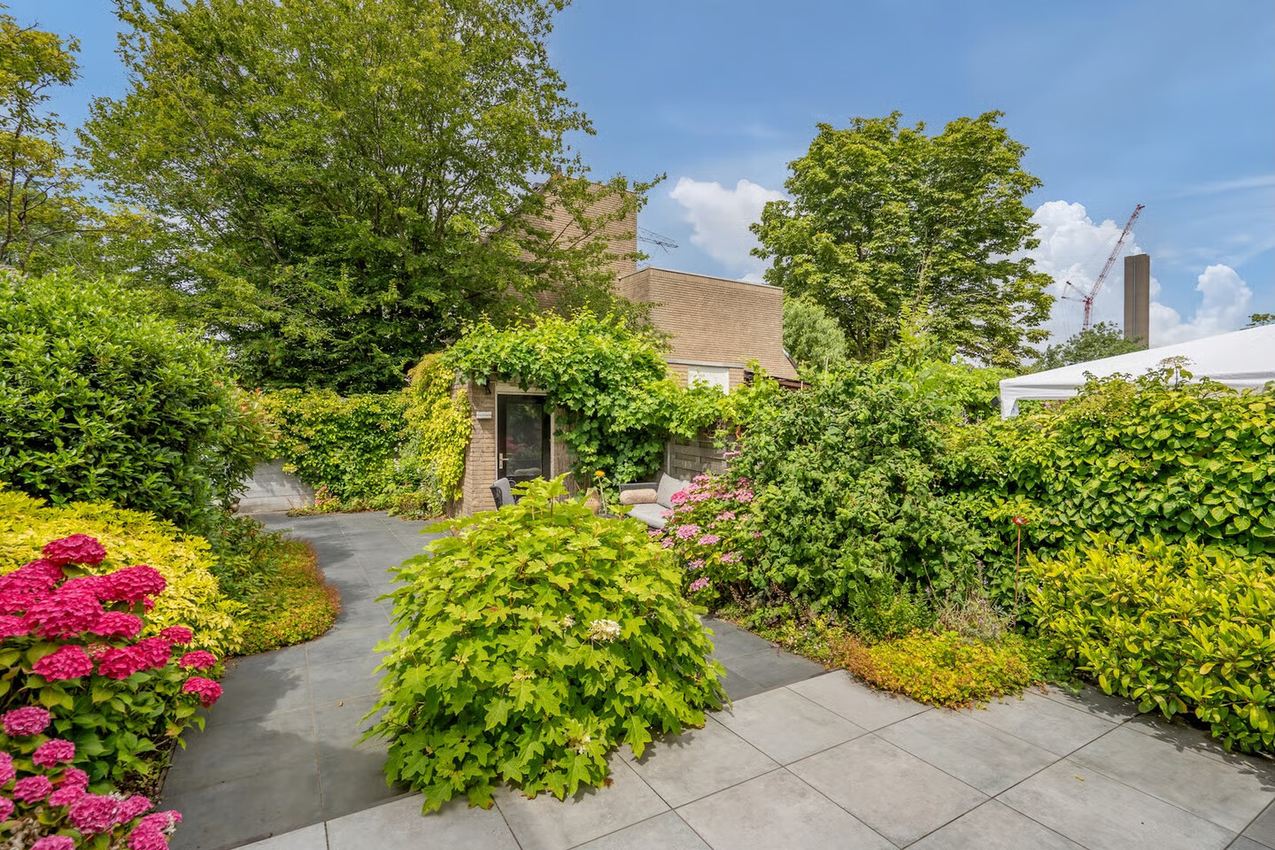 Tussenwoning te koop: Edelhertlaan 8, Delft