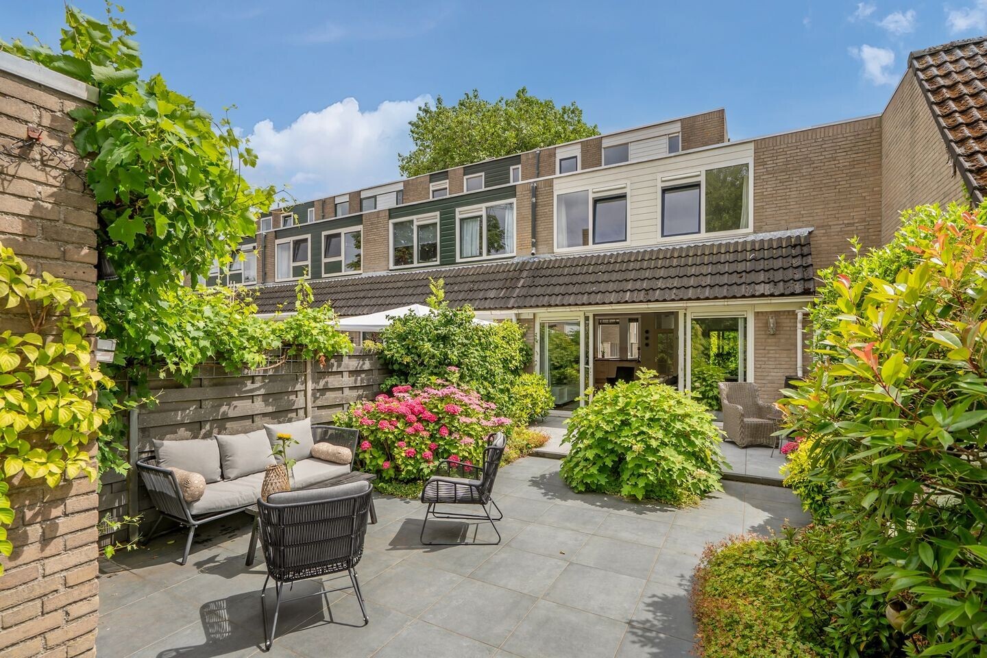 Tussenwoning te koop: Edelhertlaan 8, Delft
