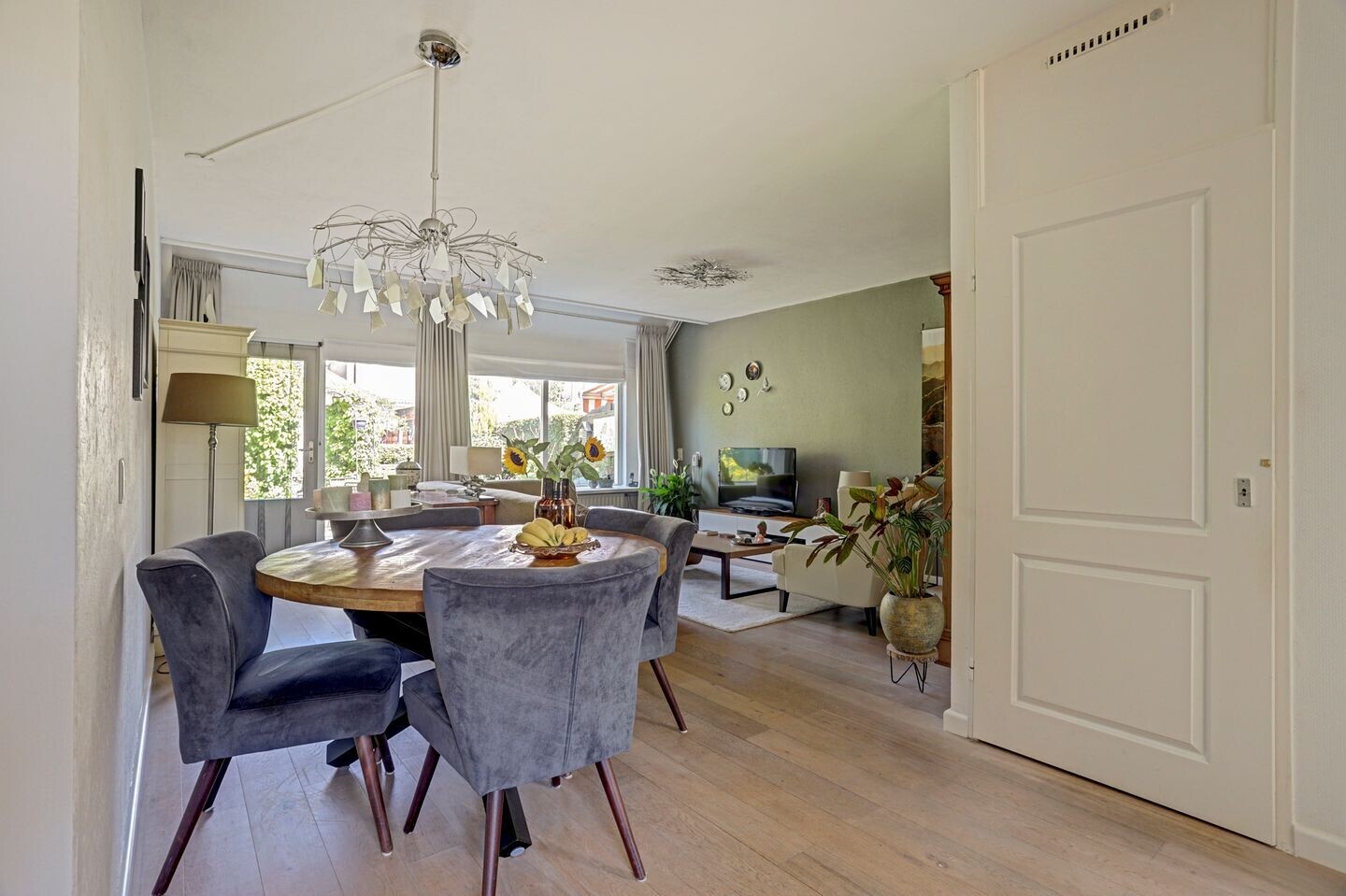 Tussenwoning te koop: Adderhof 3, Delft