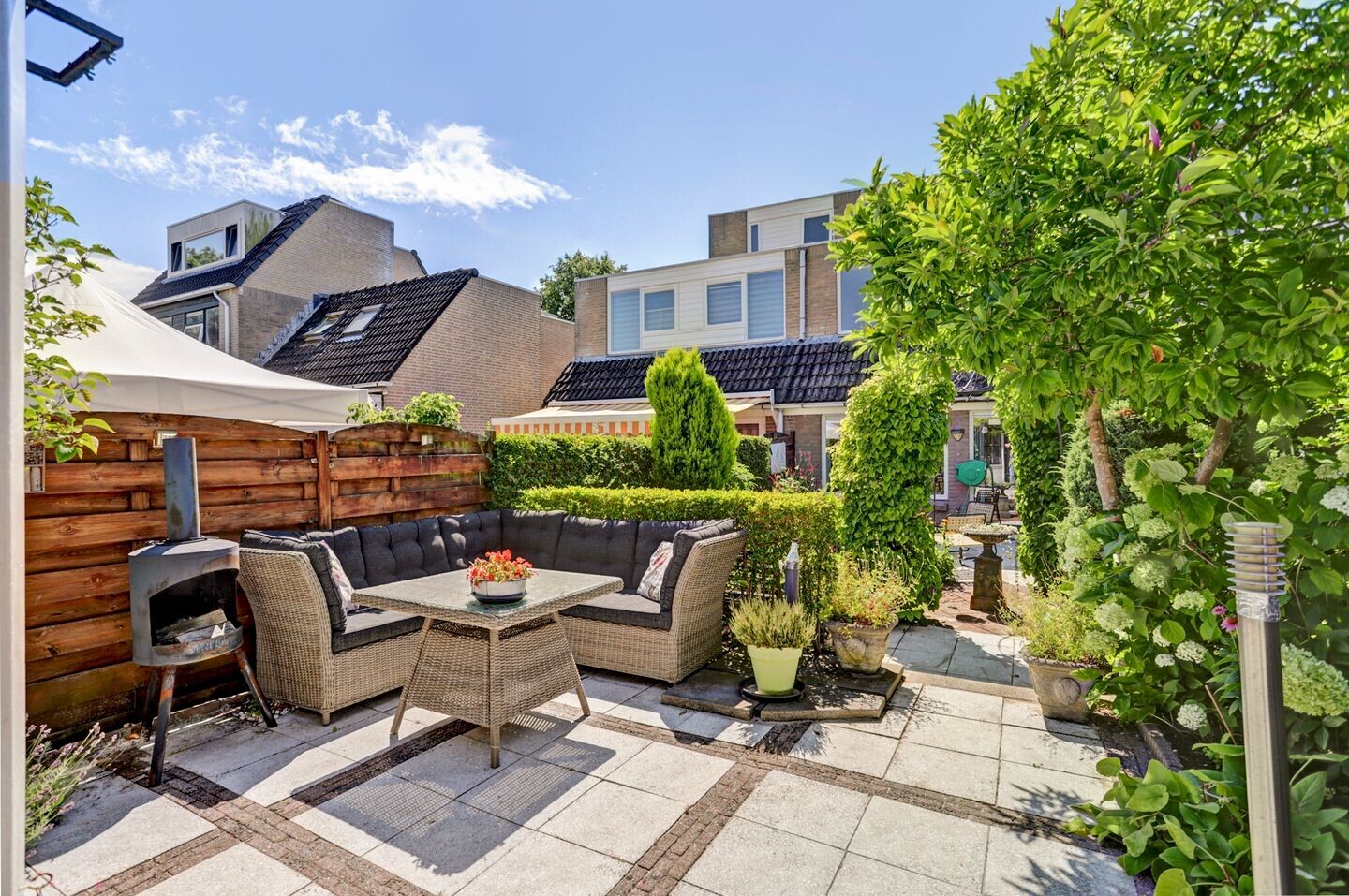 Tussenwoning te koop: Adderhof 3, Delft