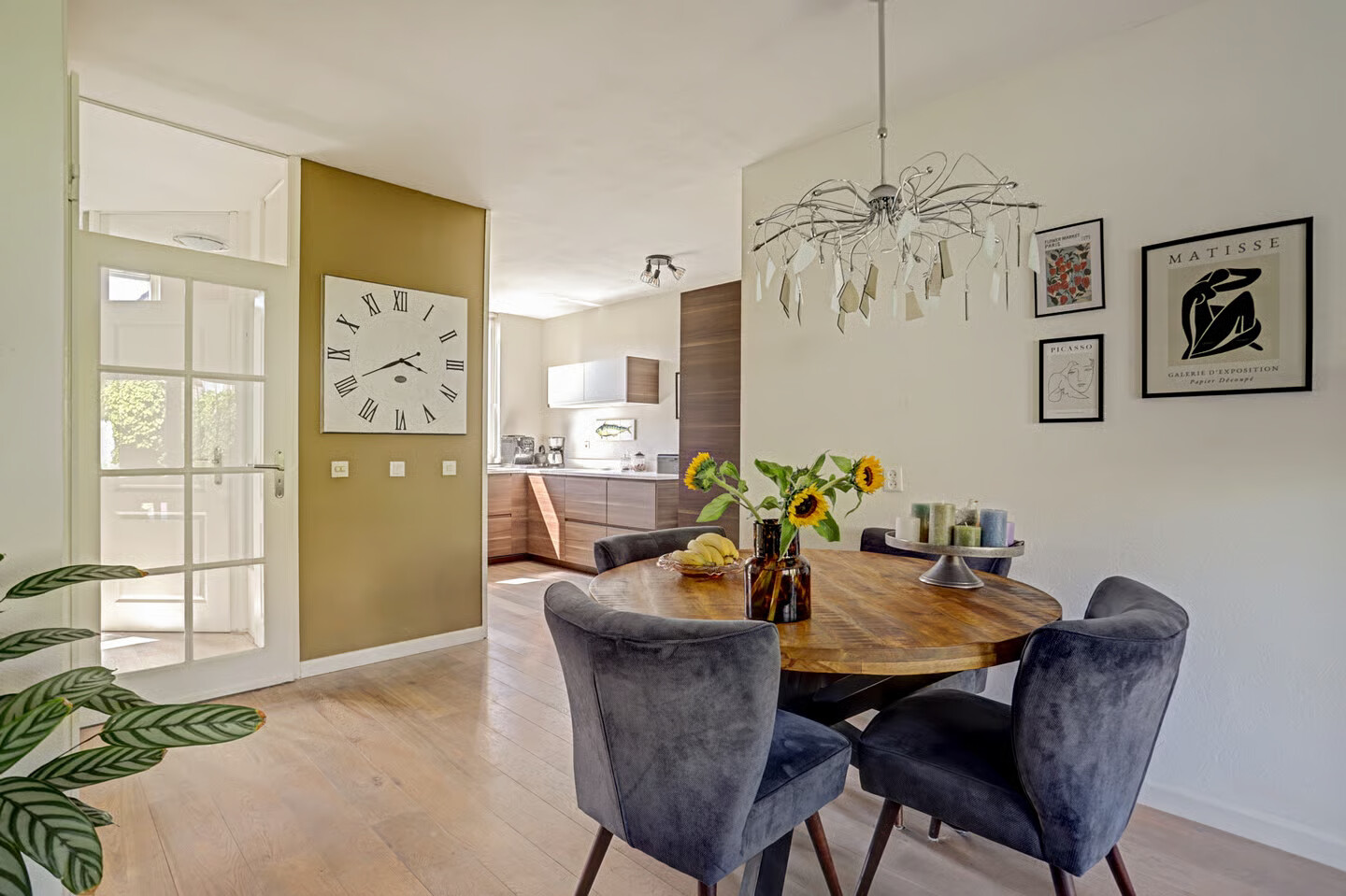 Tussenwoning te koop: Adderhof 3, Delft