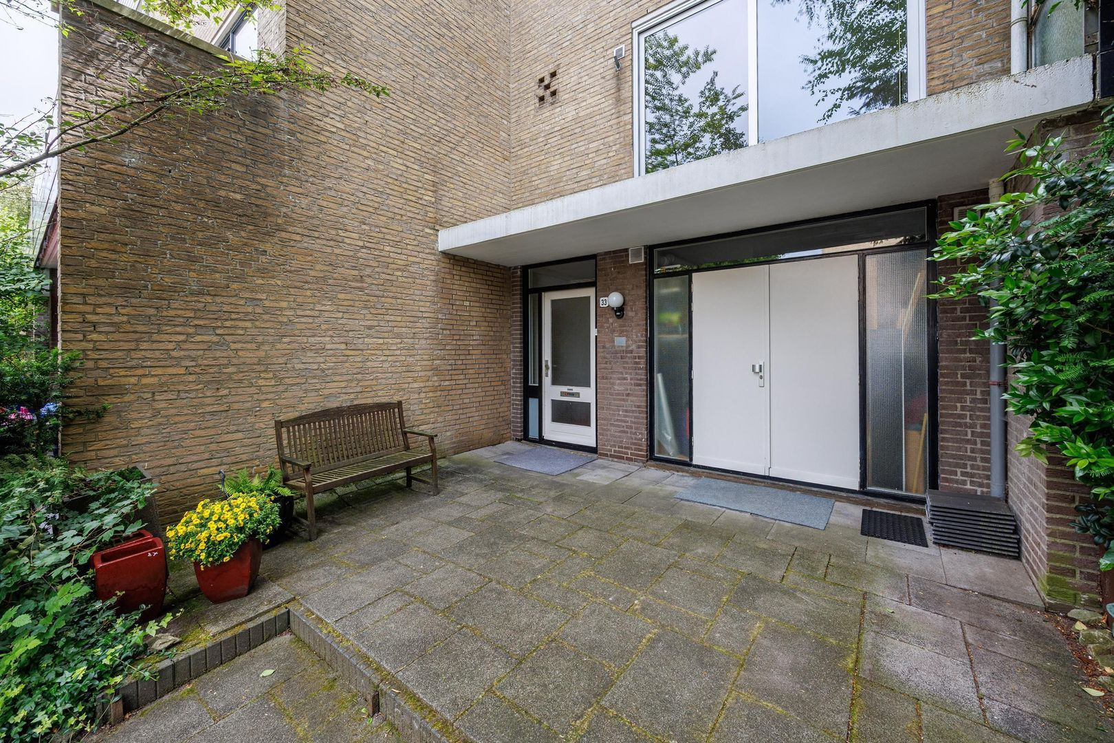 Tussenwoning te koop: Antoon Coolenlaan 33, Delft