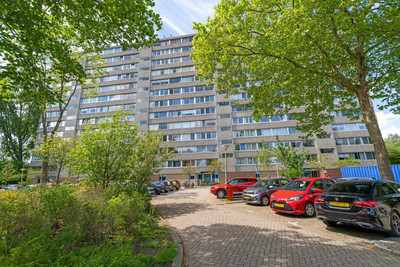 Adama van Scheltemaplein 38