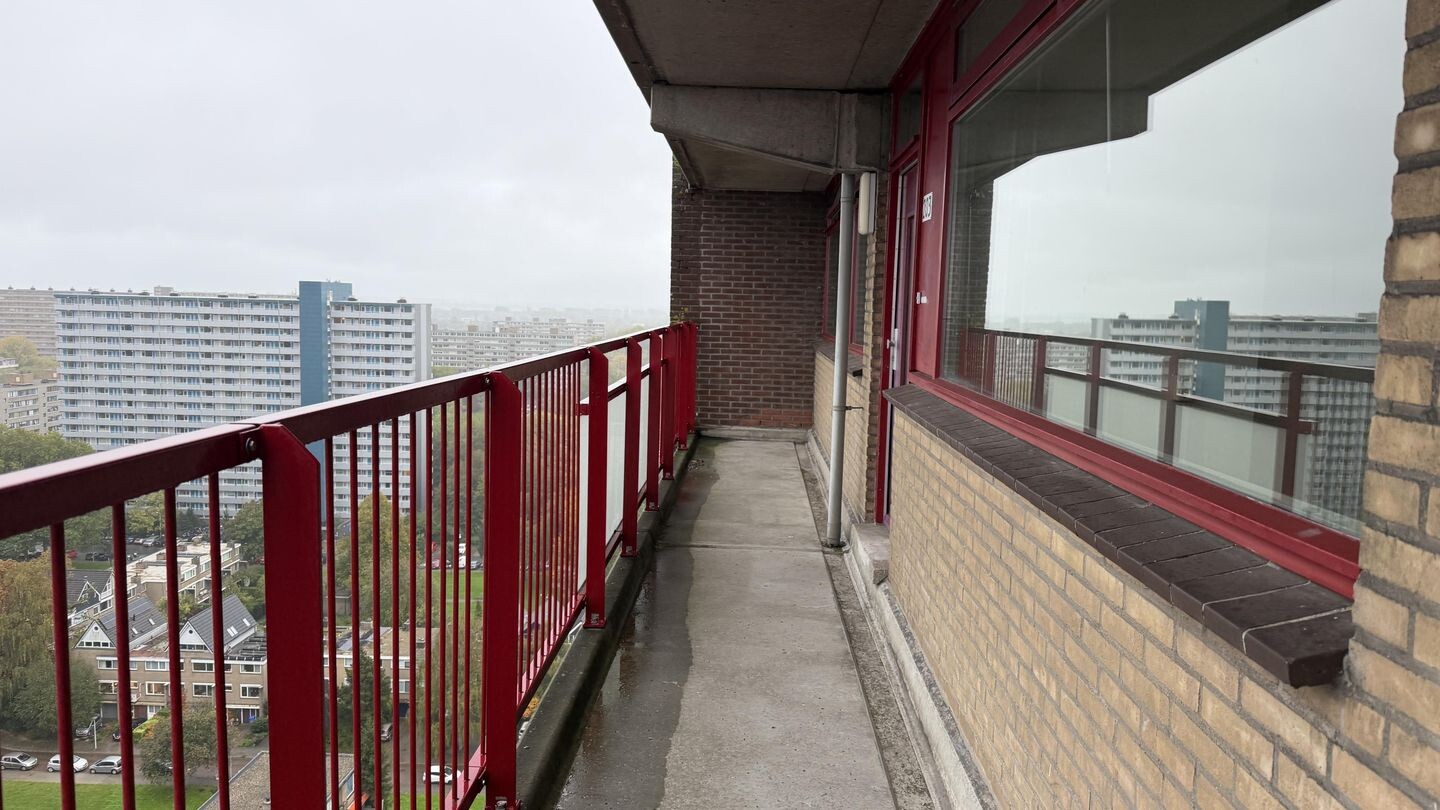 Appartement te koop: Aart van der Leeuwlaan 203, Delft