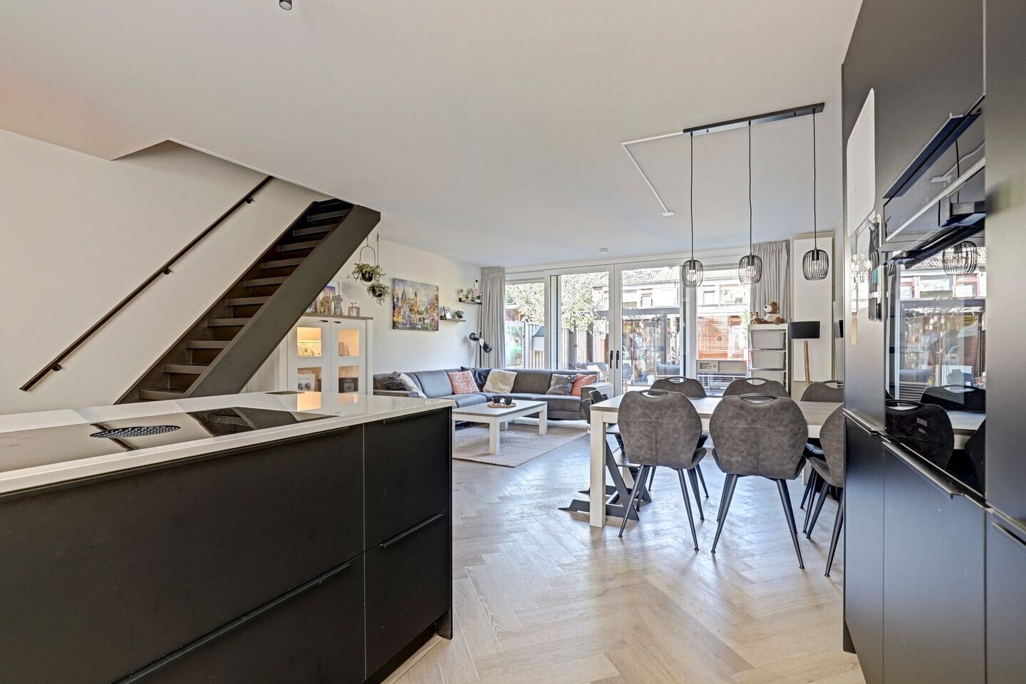 Tussenwoning te koop: Eisenhowerlaan 33, Delft