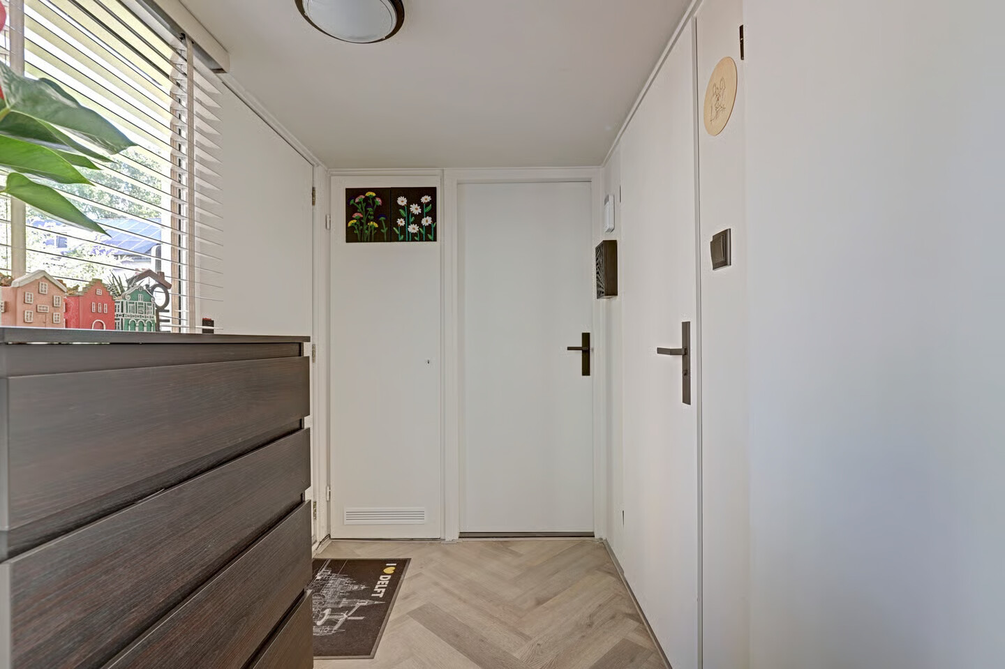 Tussenwoning te koop: Eisenhowerlaan 33, Delft