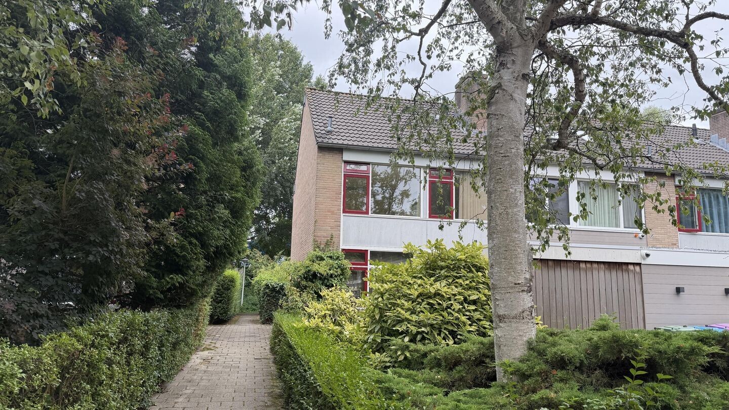 Hoekwoning te koop: Eisenhowerlaan 18, Delft