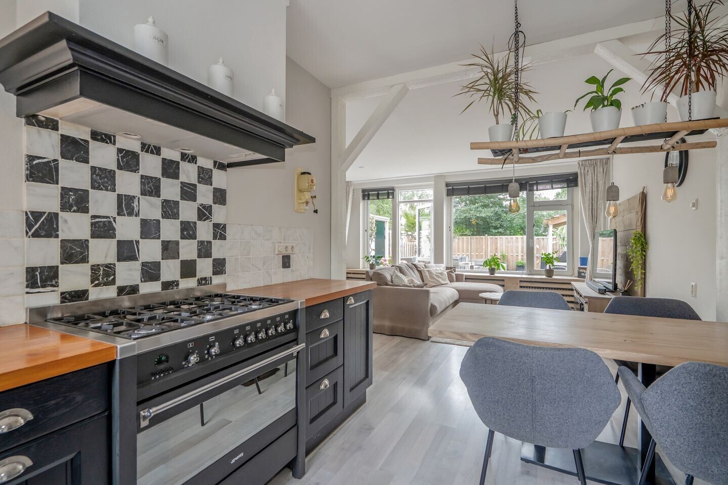 Tussenwoning te koop: Koetlaan 58, Delft
