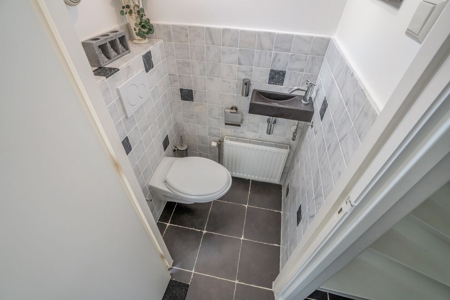 Tussenwoning te koop: Koetlaan 58, Delft