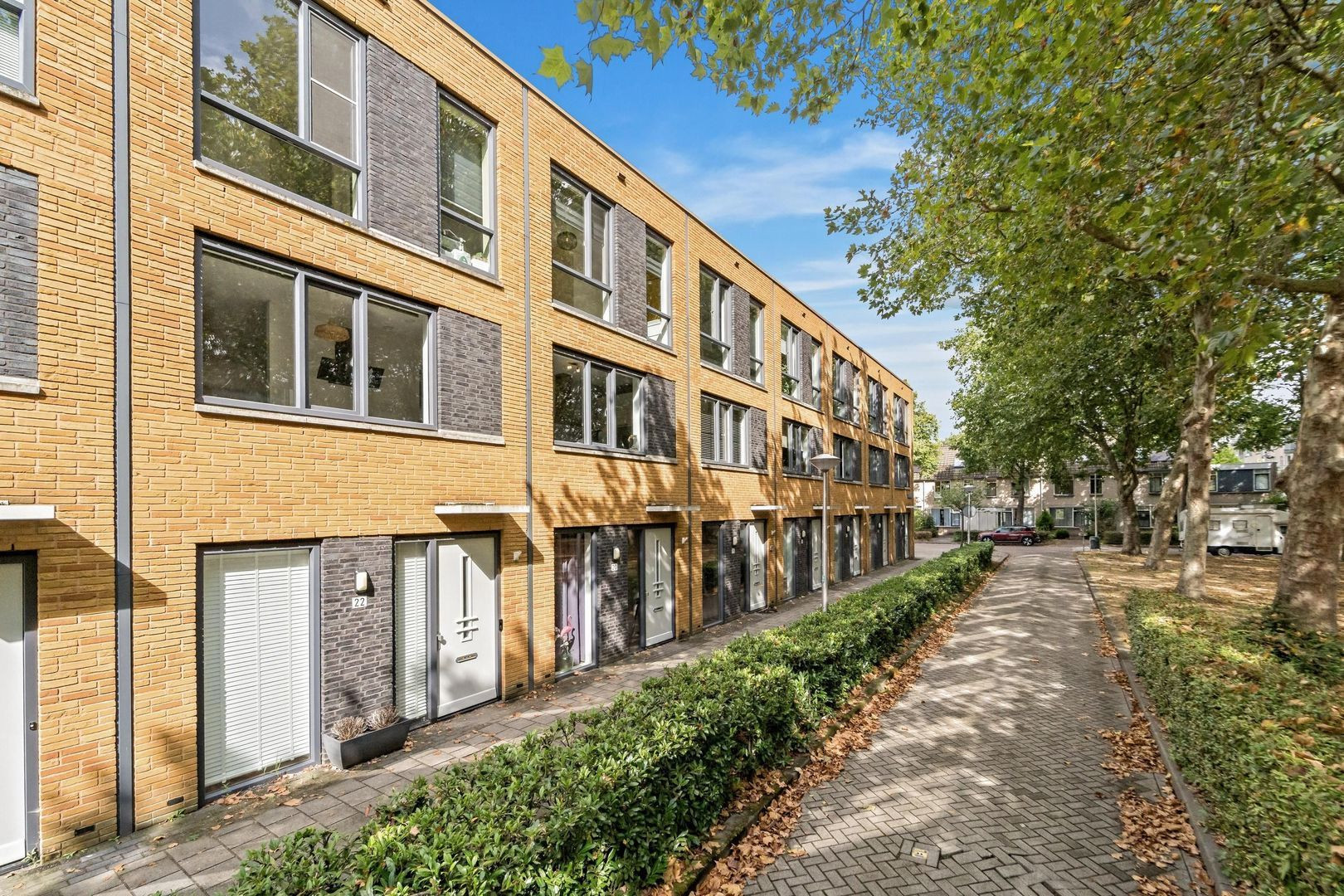 Tussenwoning te koop: Glenn Millerstraat 20, Delft