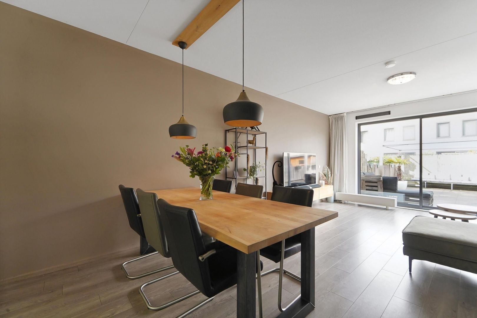 Tussenwoning te koop: Glenn Millerstraat 20, Delft