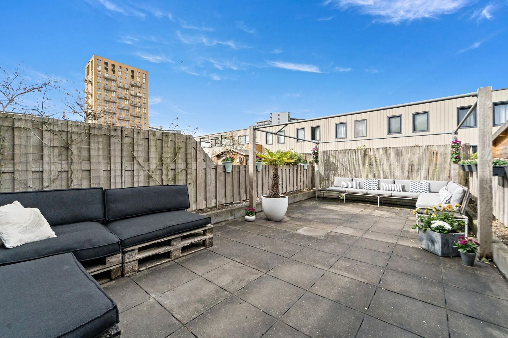 Tussenwoning te koop: Glenn Millerstraat 20, Delft