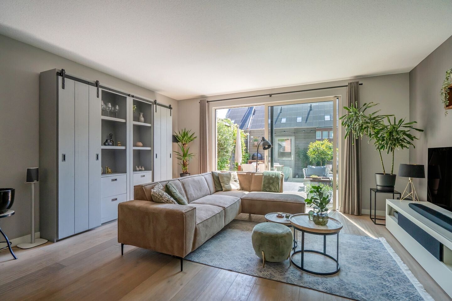 Tussenwoning te koop: Kersbergenstraat 18, Delft