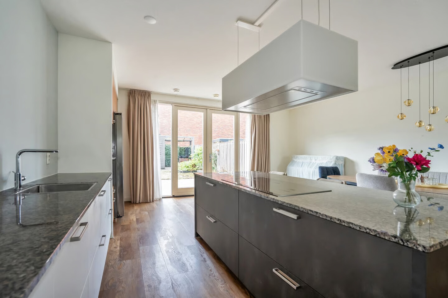 Tussenwoning te koop: Van Tijenstraat 20, Delft