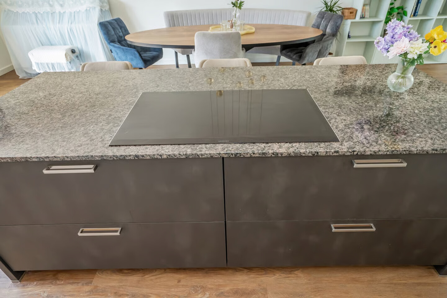 Tussenwoning te koop: Van Tijenstraat 20, Delft