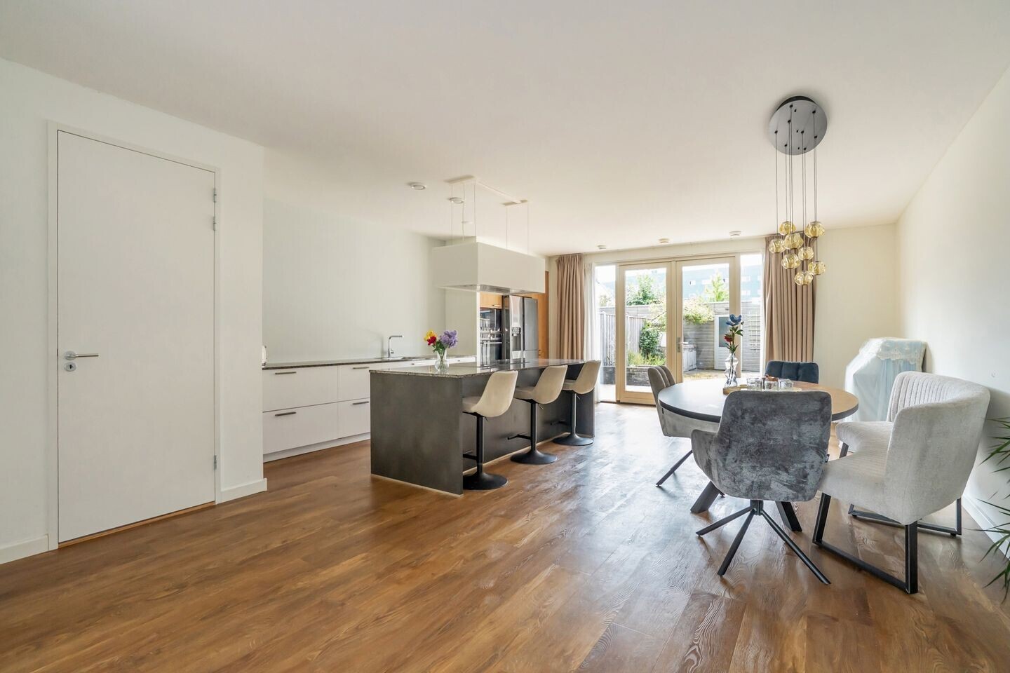 Tussenwoning te koop: Van Tijenstraat 20, Delft