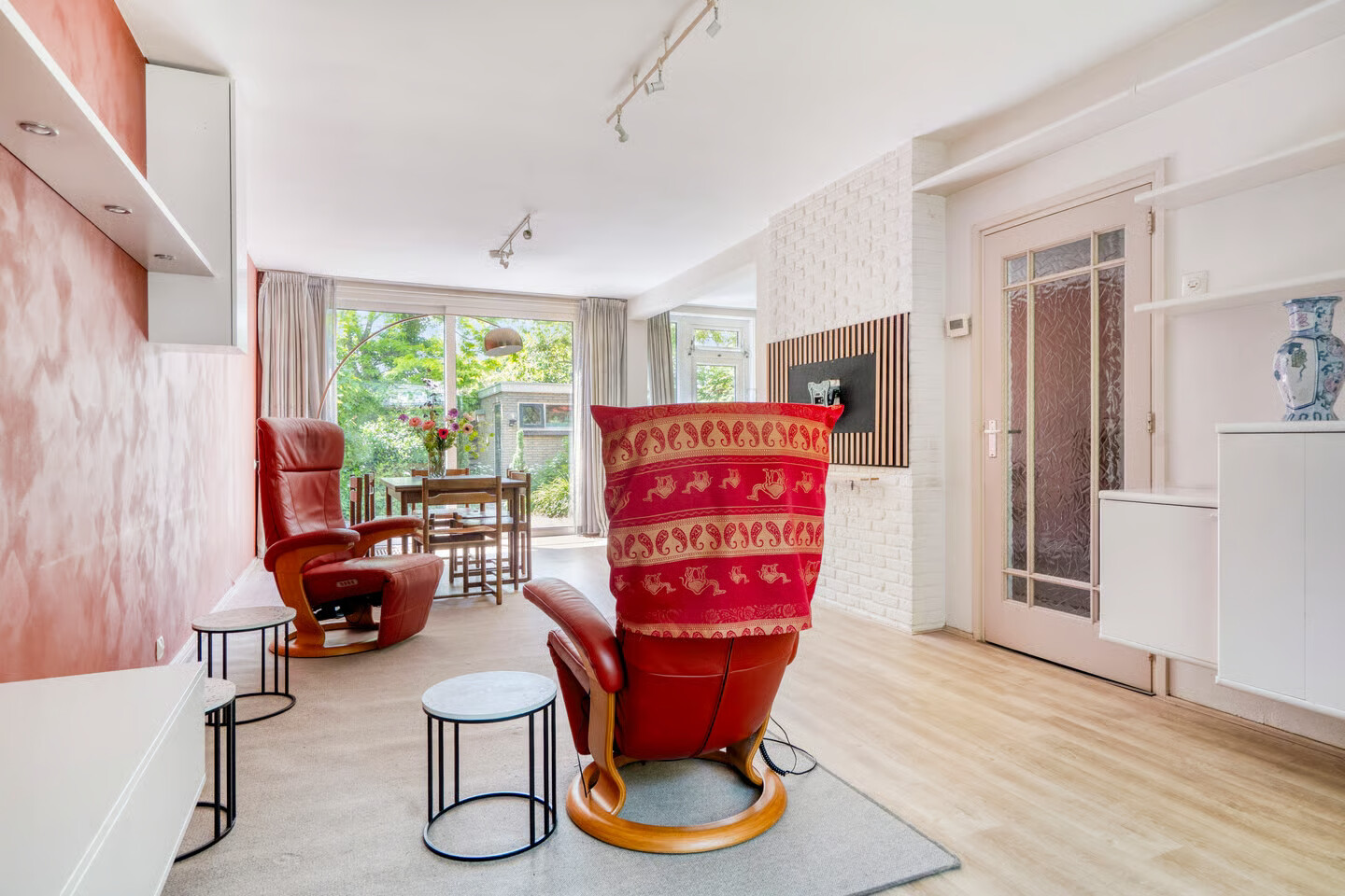 Tussenwoning te koop: Dr. Alphons Diepenbrockstraat 31, Nootdorp