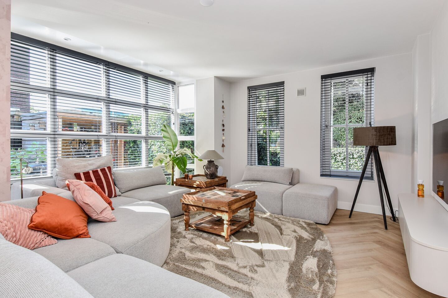 Tussenwoning te koop: Kerkweg 34, Nootdorp