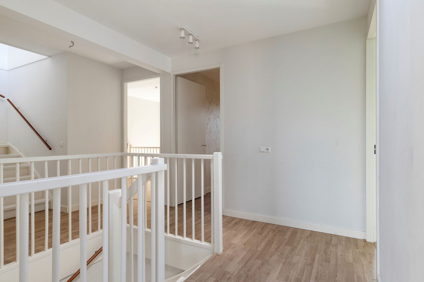 Hoekwoning te koop: Friendshipring 26, Nootdorp