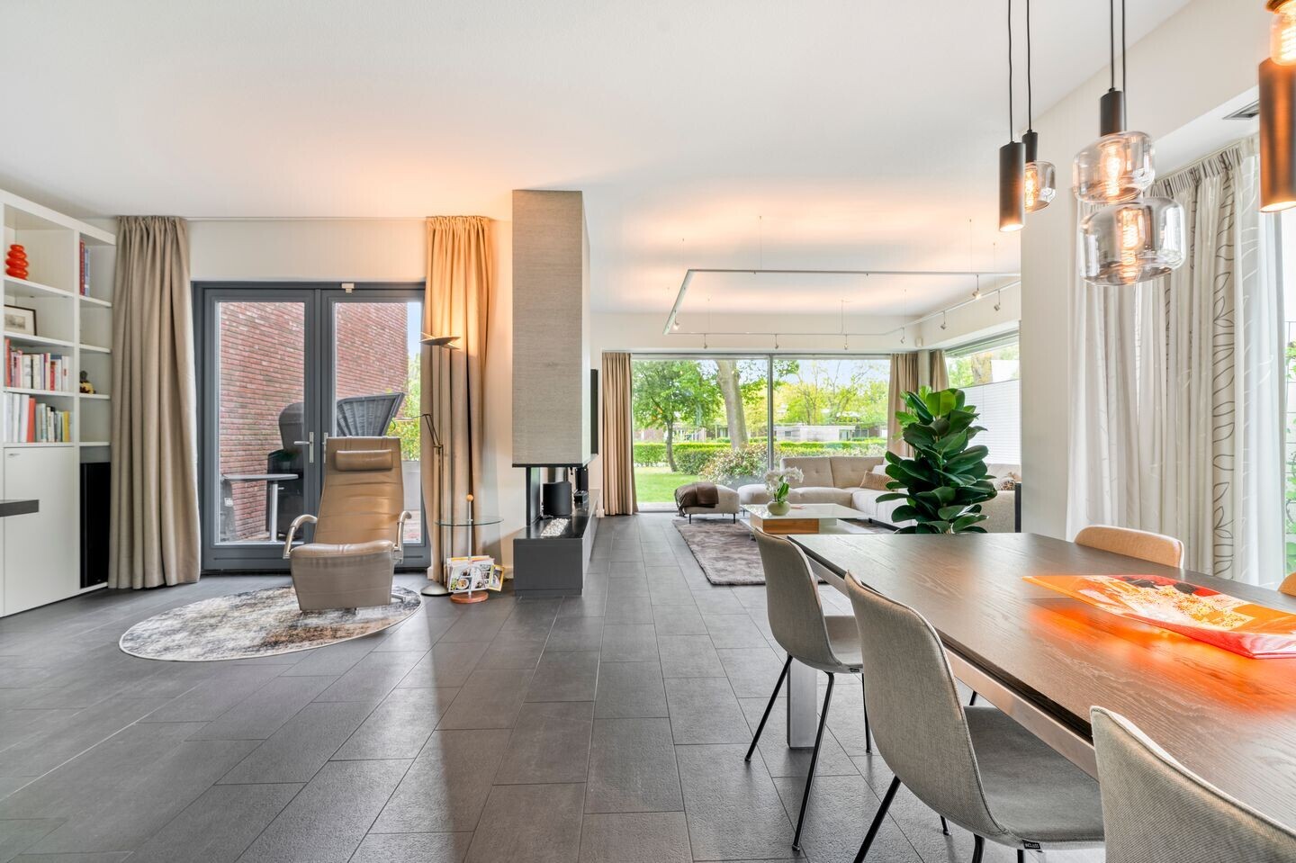 Twee-onder-één-kap te koop: Kooikerlaan 8, Nootdorp