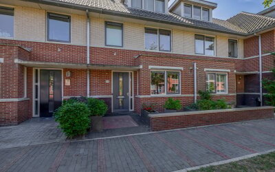 Hof van Lei. 48