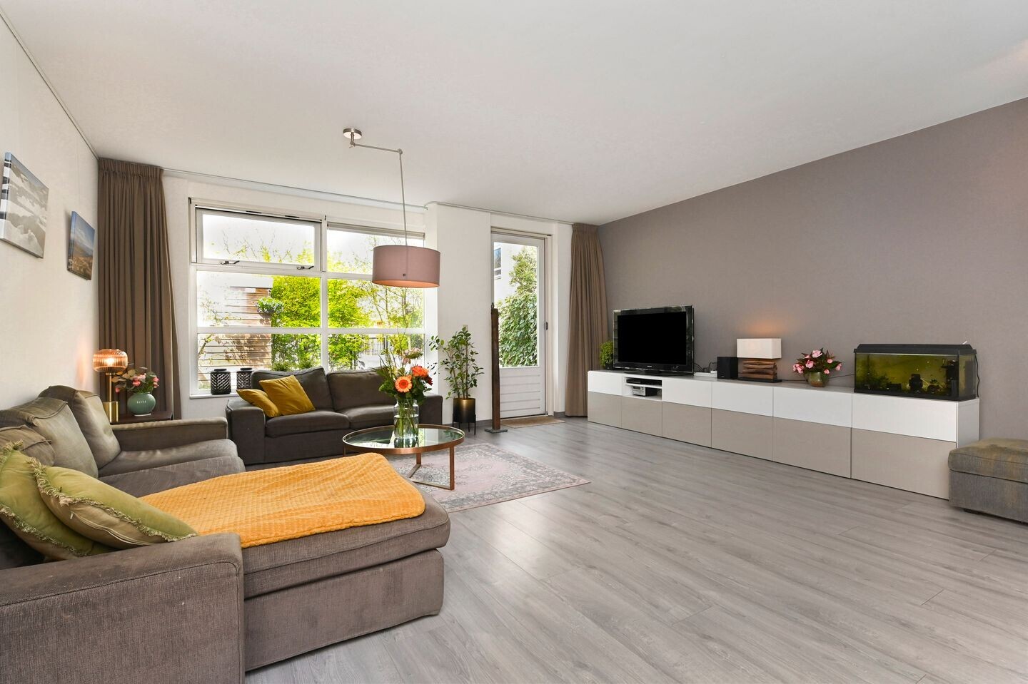 Tussenwoning te koop: Hof van Duivenvoorde 9, Nootdorp