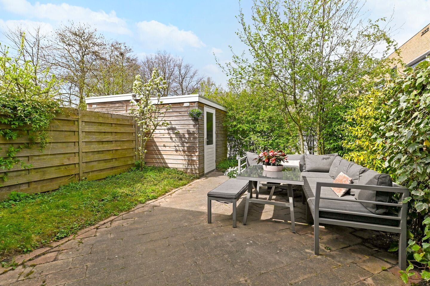 Tussenwoning te koop: Hof van Duivenvoorde 9, Nootdorp