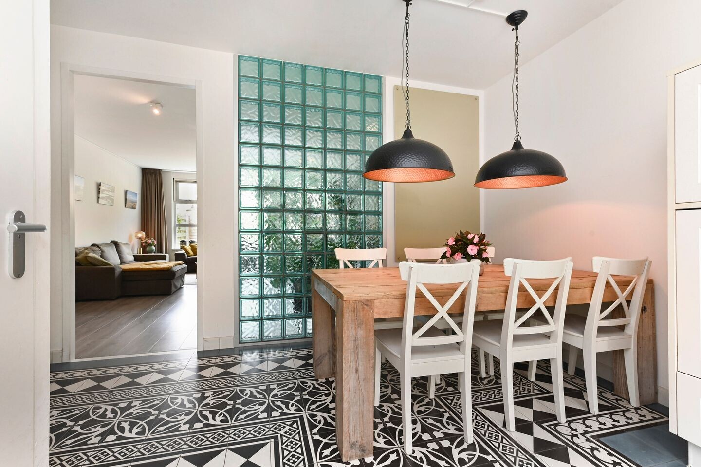 Tussenwoning te koop: Hof van Duivenvoorde 9, Nootdorp