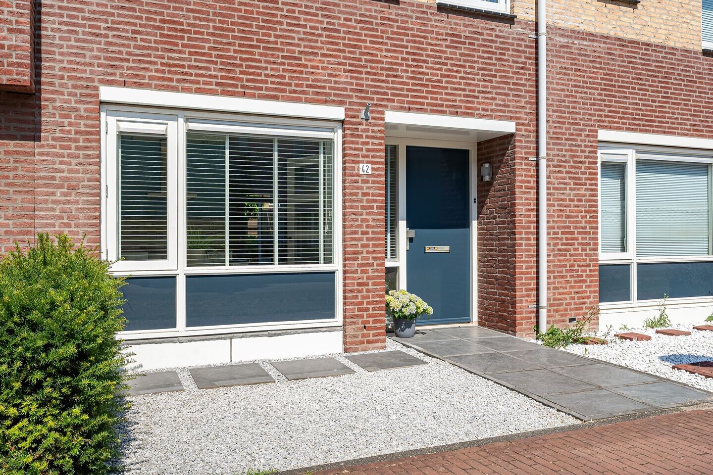 Tussenwoning te koop: Veenkamp 42, Nootdorp