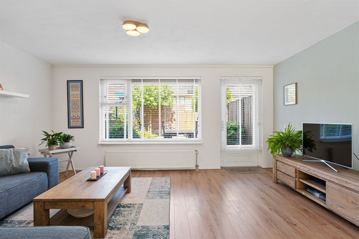 Tussenwoning te koop: Veenkamp 42, Nootdorp