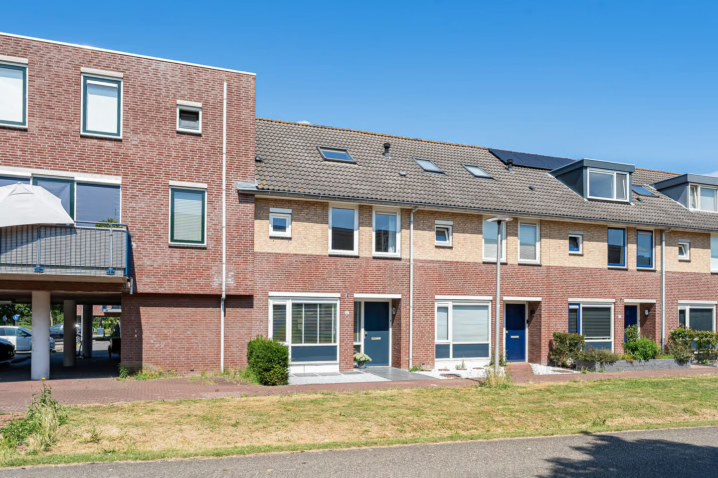 Tussenwoning te koop: Veenkamp 42, Nootdorp