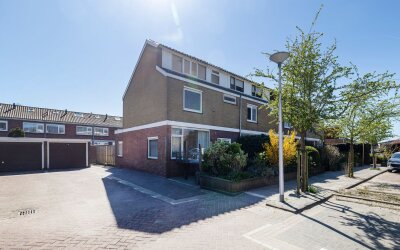 Meidoornstraat 13