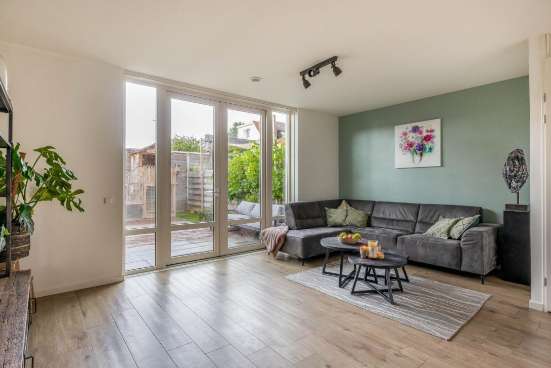 Tussenwoning te koop: Emmastraat 6, Pijnacker