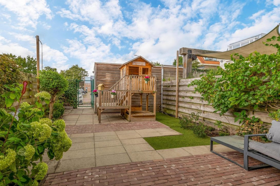 Tussenwoning te koop: Emmastraat 6, Pijnacker