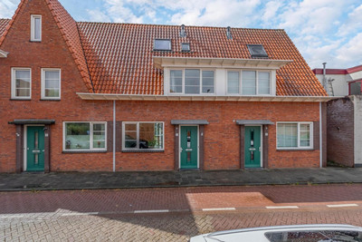Huis te koop Emmastraat 6