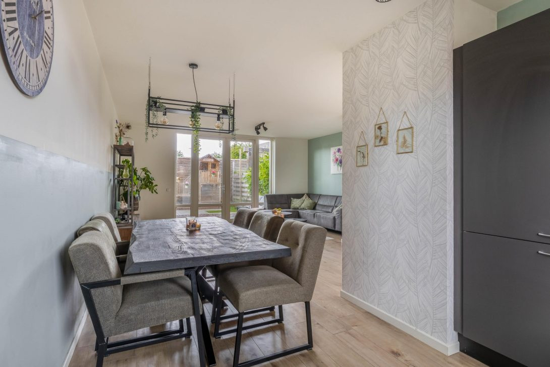 Tussenwoning te koop: Emmastraat 6, Pijnacker