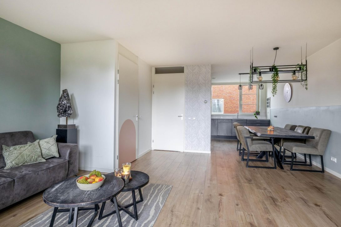 Tussenwoning te koop: Emmastraat 6, Pijnacker