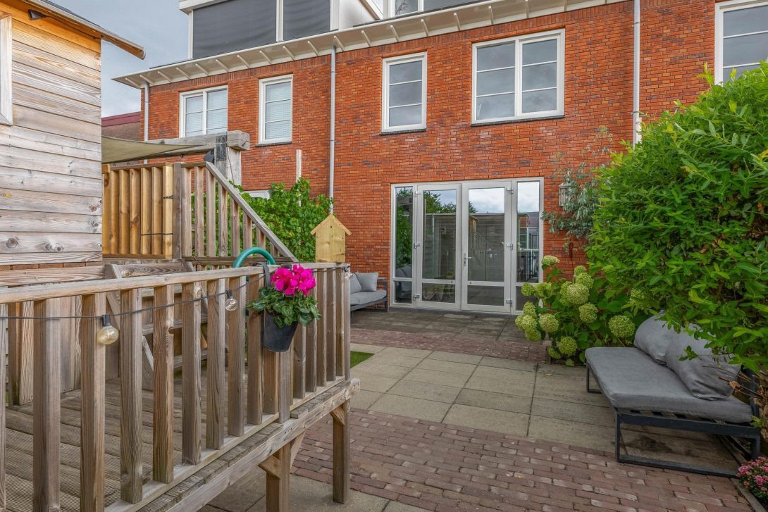 Tussenwoning te koop: Emmastraat 6, Pijnacker