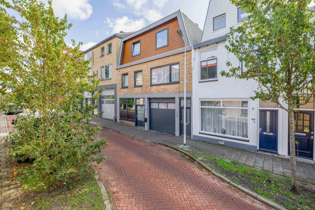 Appartement te koop: Stationsstraat 100, Pijnacker