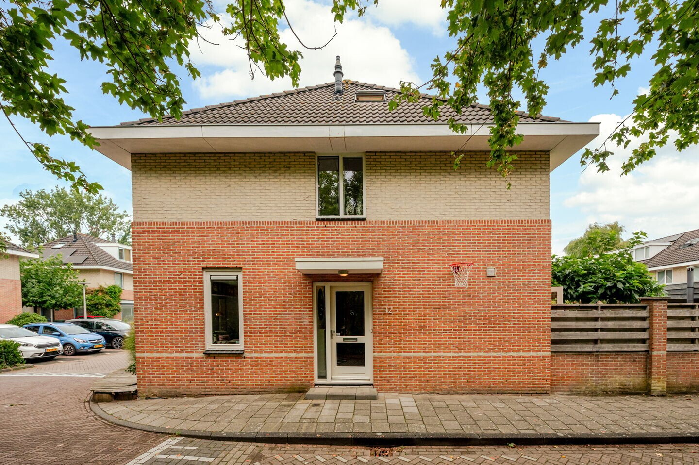 Hoekwoning te koop: Koninginnehof 12, Pijnacker