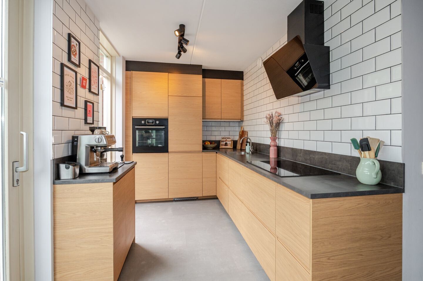 Hoekwoning te koop: Koninginnehof 12, Pijnacker