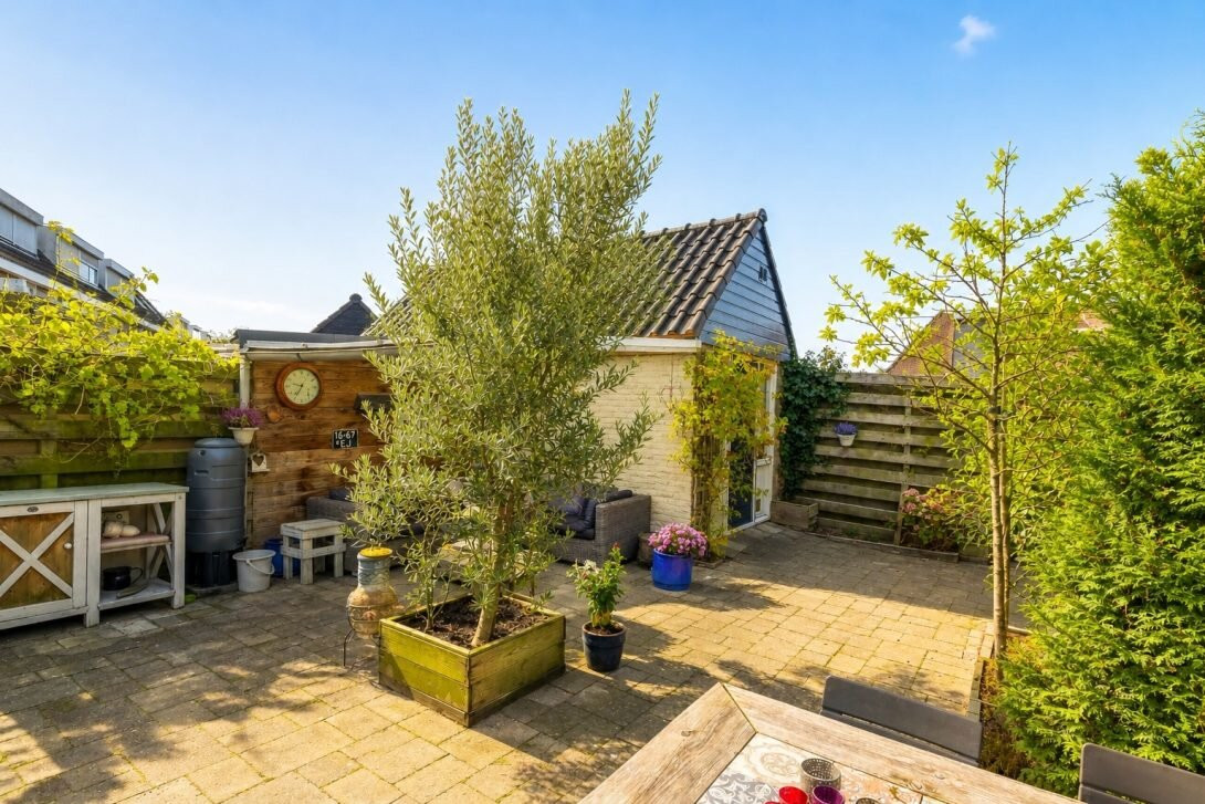 Hoekwoning te koop: rivierenlaan 98, Pijnacker