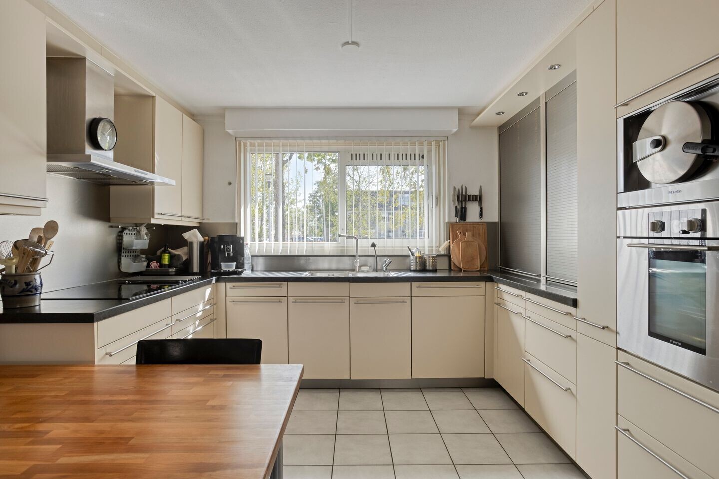 Hoekwoning te koop: caro van eycklaan 16, Pijnacker