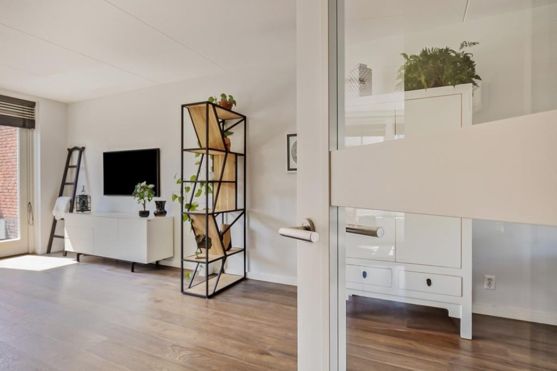 Tussenwoning te koop: Vinkenlande 25, Pijnacker