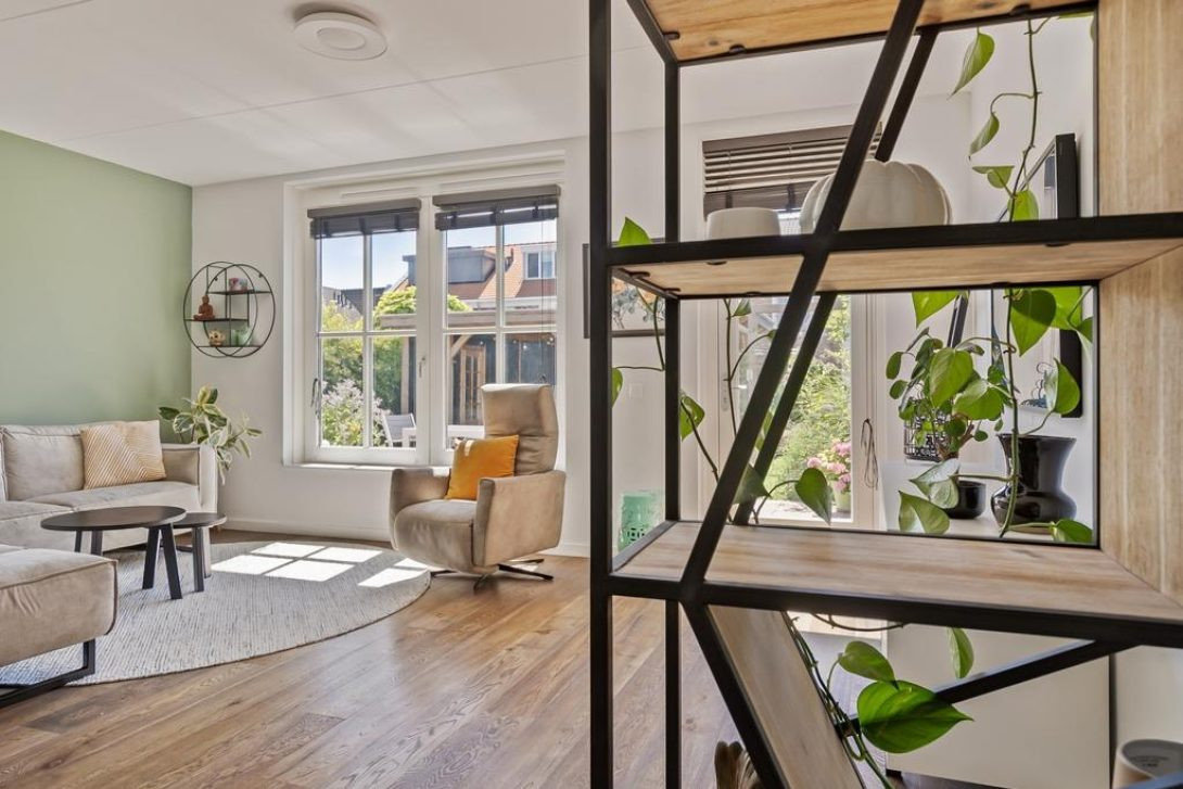 Tussenwoning te koop: Vinkenlande 25, Pijnacker