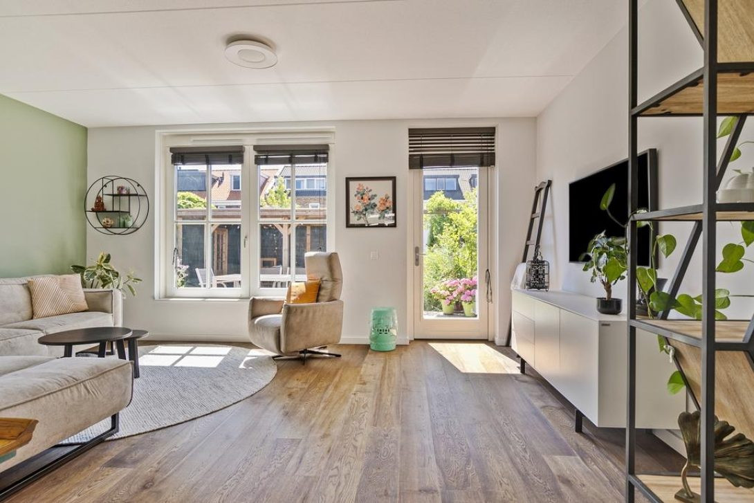 Tussenwoning te koop: Vinkenlande 25, Pijnacker