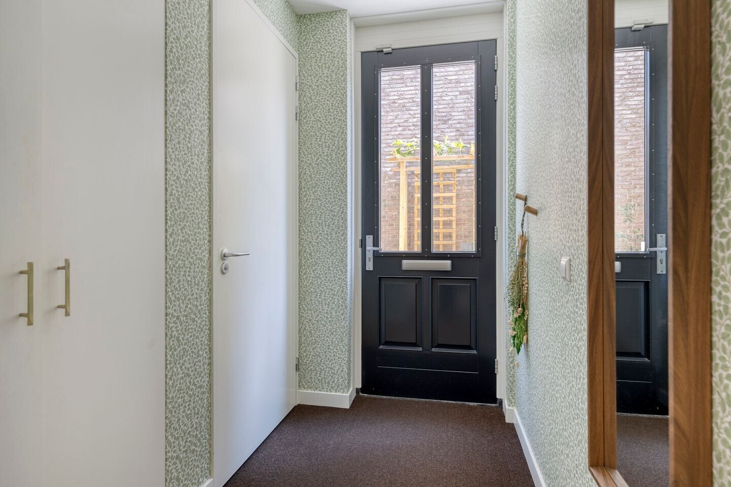 Hoekwoning te koop: nes 105, Pijnacker