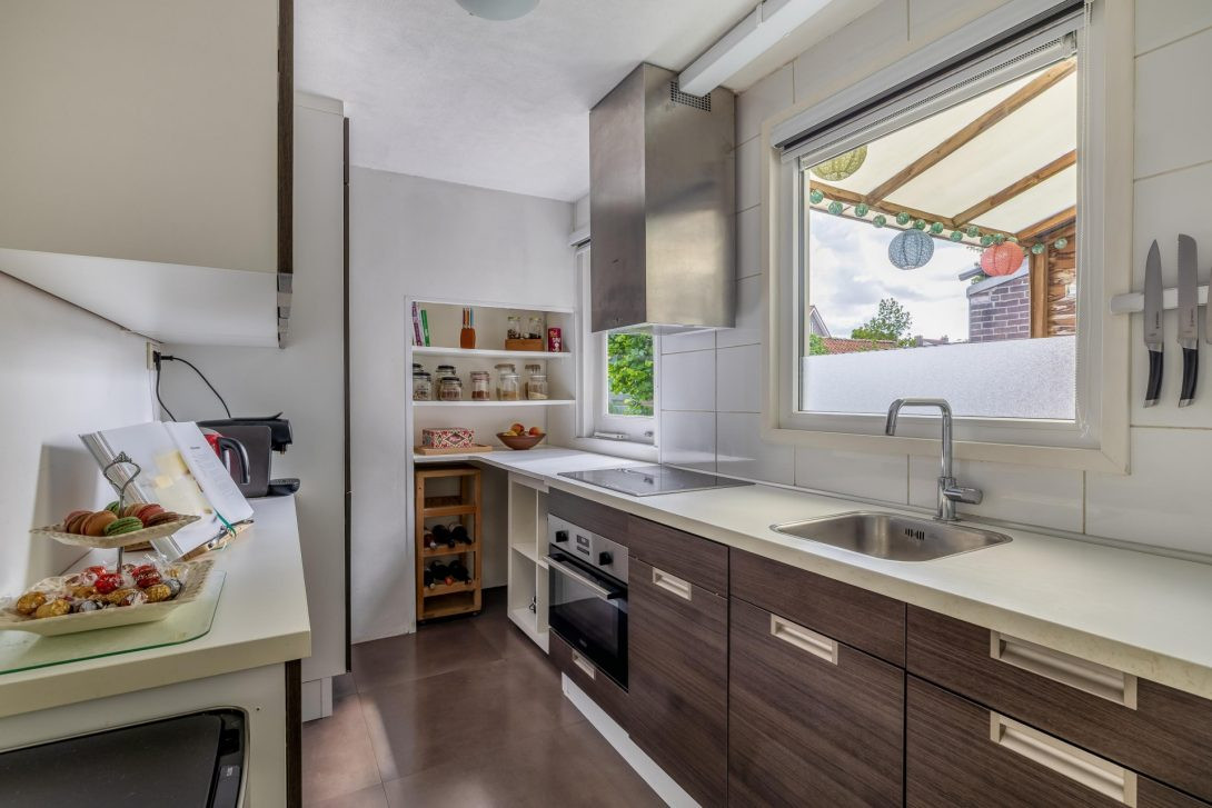 Hoekwoning te koop: Post van der Burgstraat 17, Delfgauw