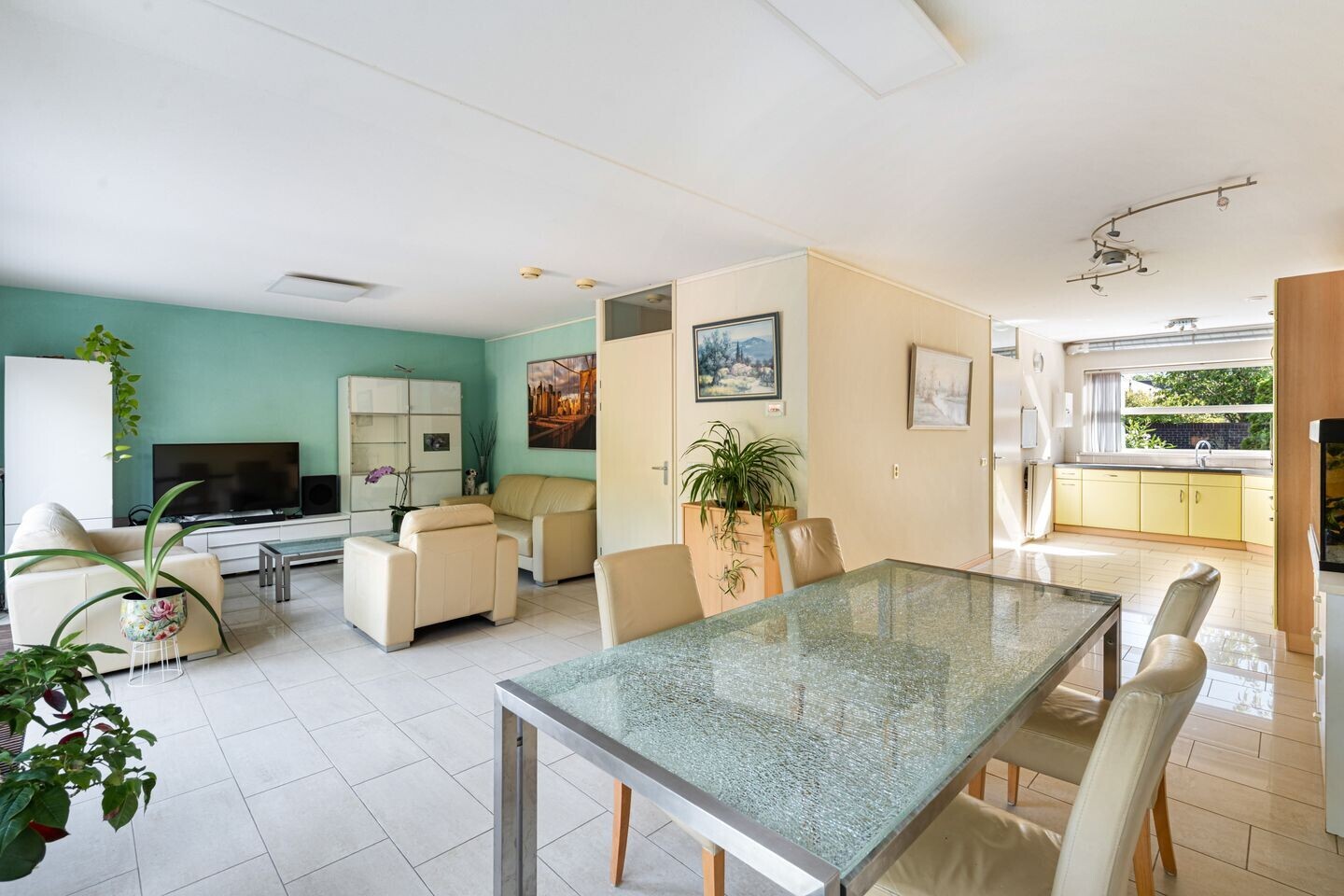 Tussenwoning te koop: Azijnmakerstraat 30, Delfgauw