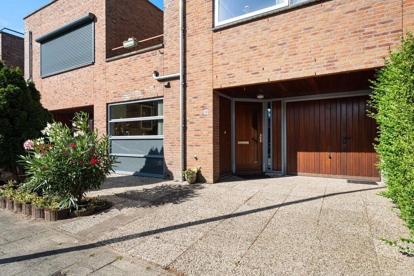 Tussenwoning te koop: Azijnmakerstraat 30, Delfgauw